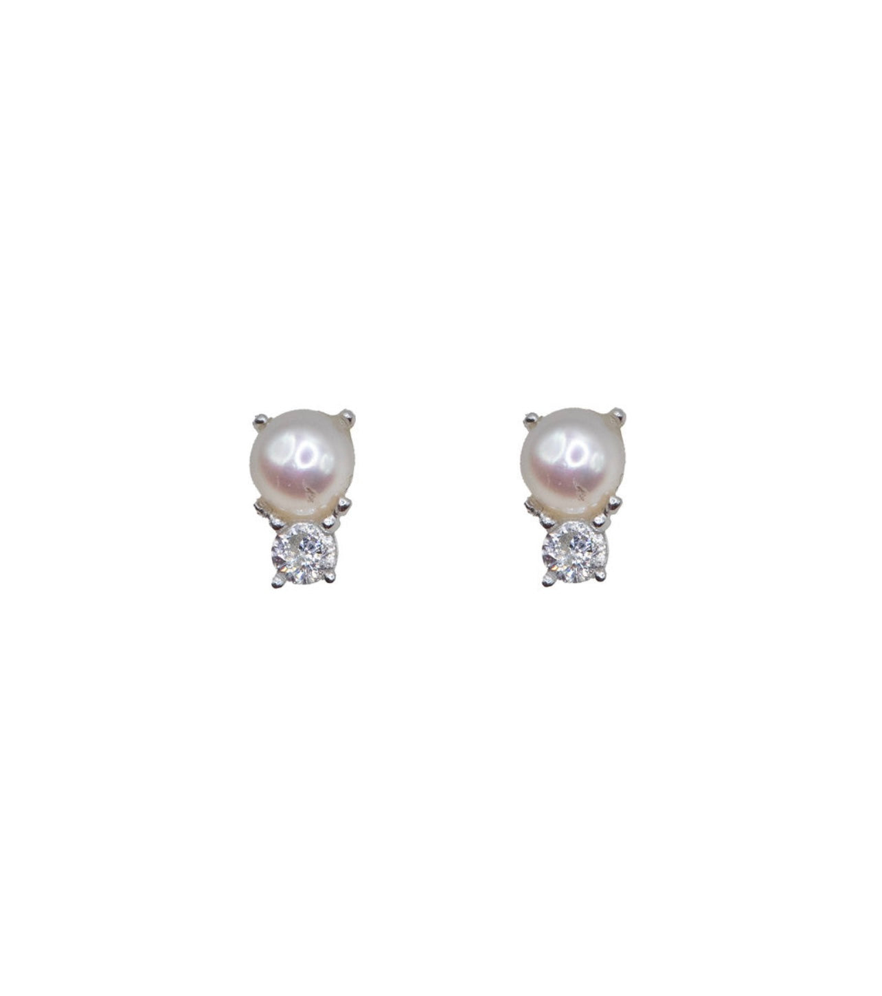 Pearl Out Earrings